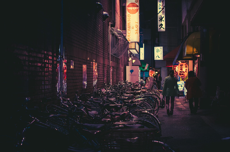 日本街头：世本多彩，我本无形