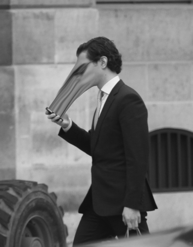 超惊悚！你的脸被手机吸进去了吗？