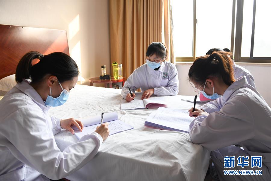 你从“前线”归来 我用温暖守护 你从“前线”归来 我用温暖守护