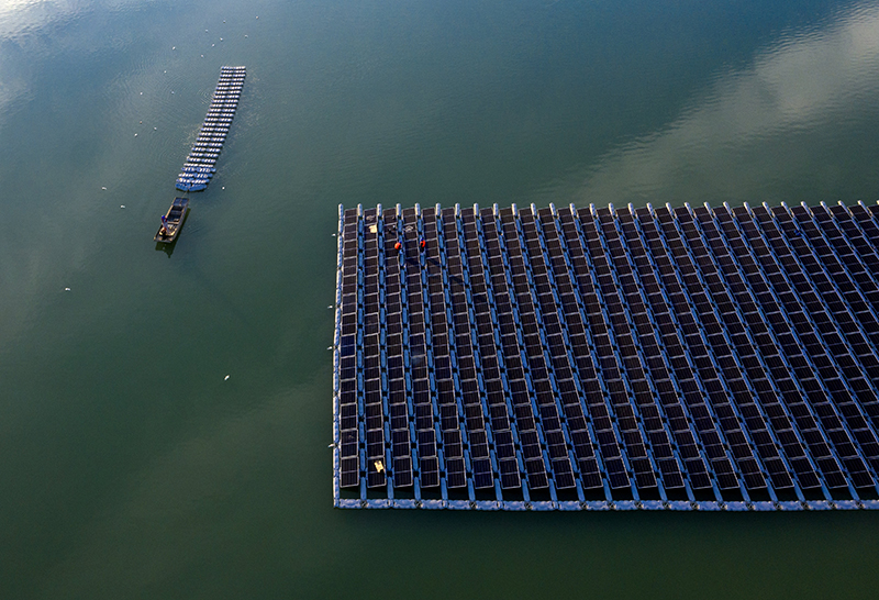 世界单体最大水上光伏电站并网发电 世界单体最大水上光伏电站并网发电
