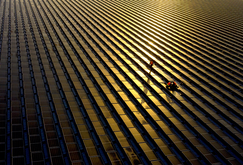 世界单体最大水上光伏电站并网发电 世界单体最大水上光伏电站并网发电