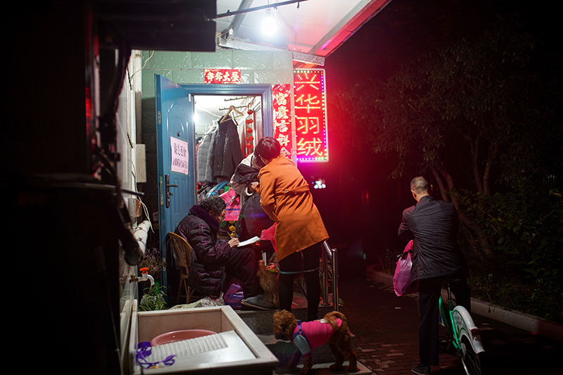 “诚信奶奶”十年还清2077万元债务 “诚信奶奶”十年还清2077万元债务