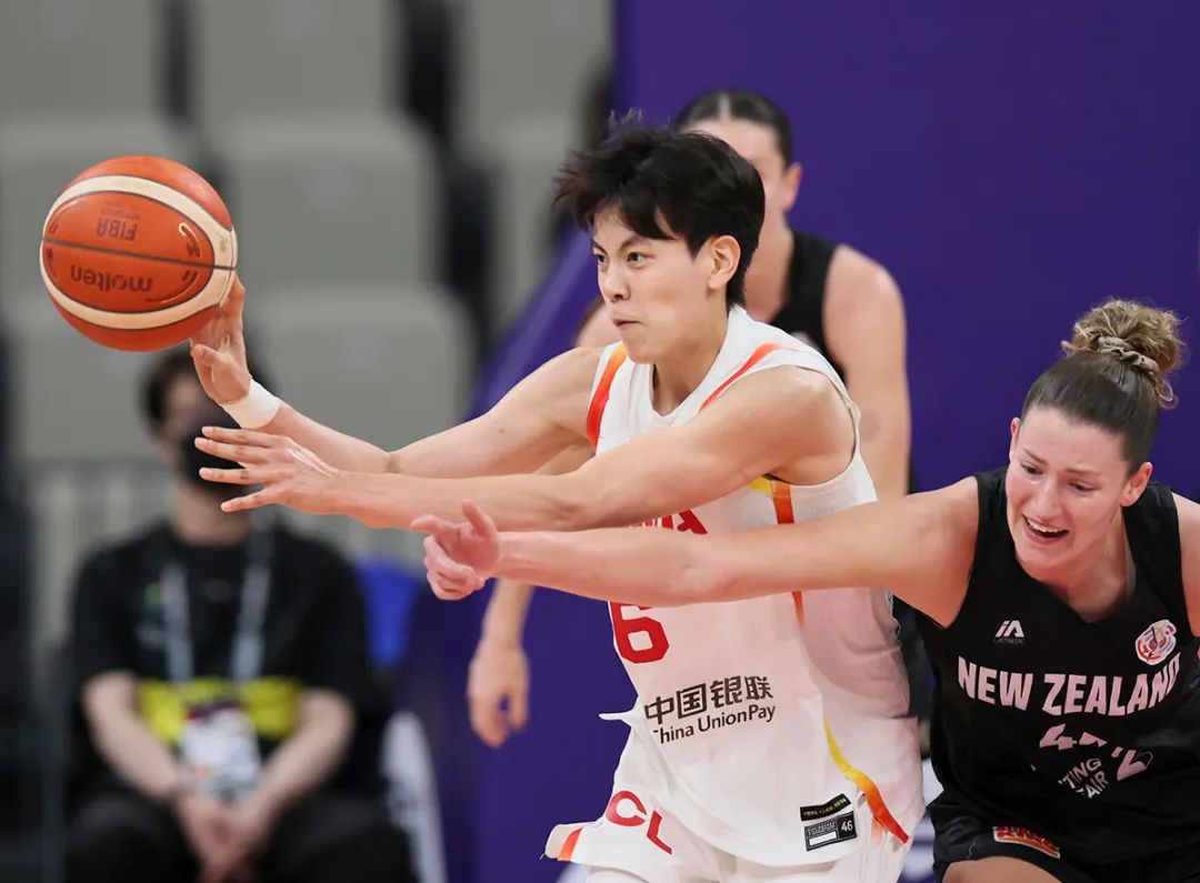 女篮亚洲杯:中国队85:51力压新西兰队