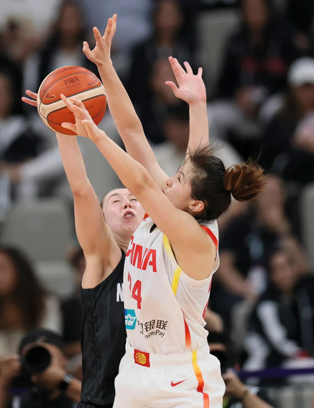 女篮亚洲杯:中国队85:51力压新西兰队