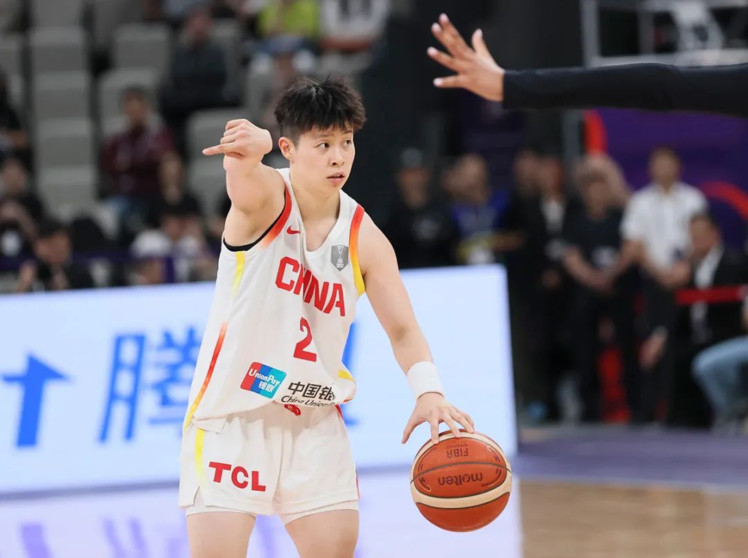 女篮亚洲杯:中国队85:51力压新西兰队