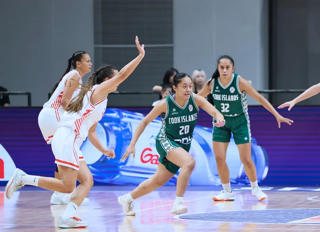 女篮亚洲杯：打球亲姐妹，上场母女兵——库克群岛队中的亲情队员