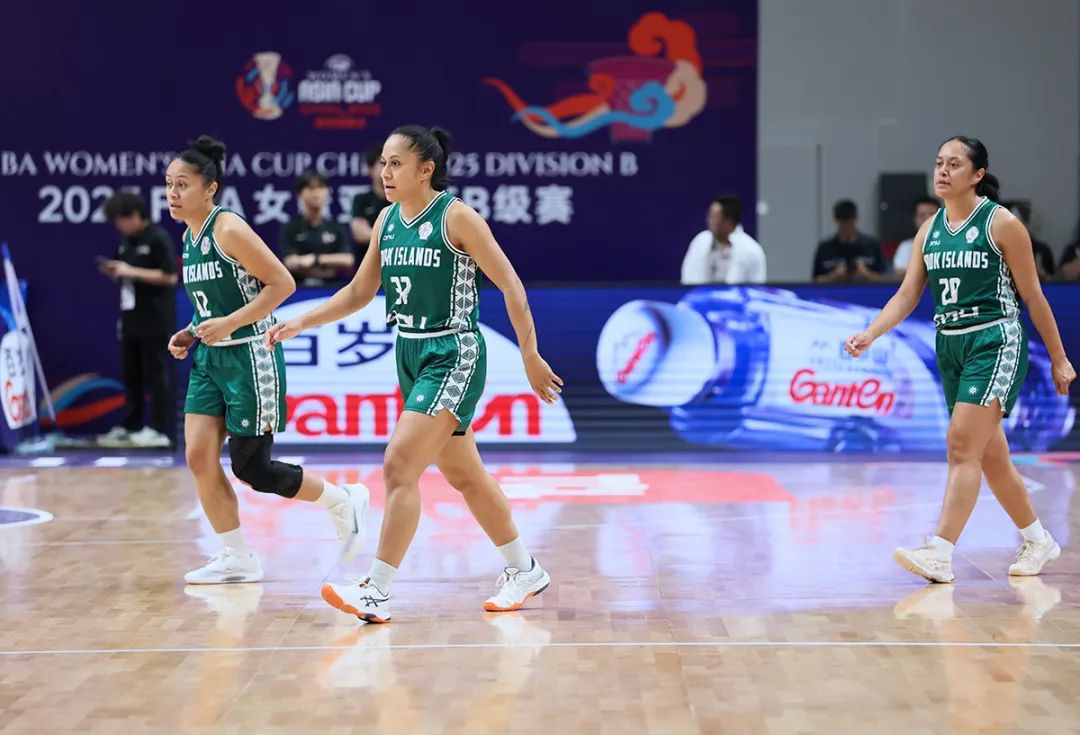 女篮亚洲杯：打球亲姐妹，上场母女兵——库克群岛队中的亲情队员