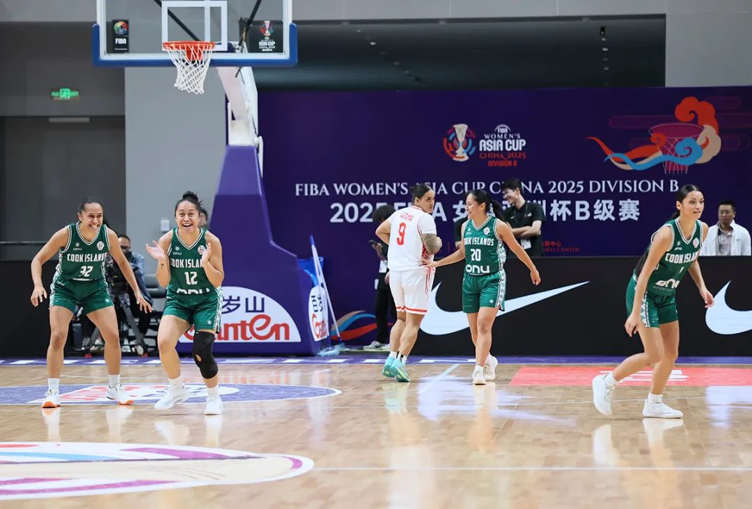 女篮亚洲杯：打球亲姐妹，上场母女兵——库克群岛队中的亲情队员