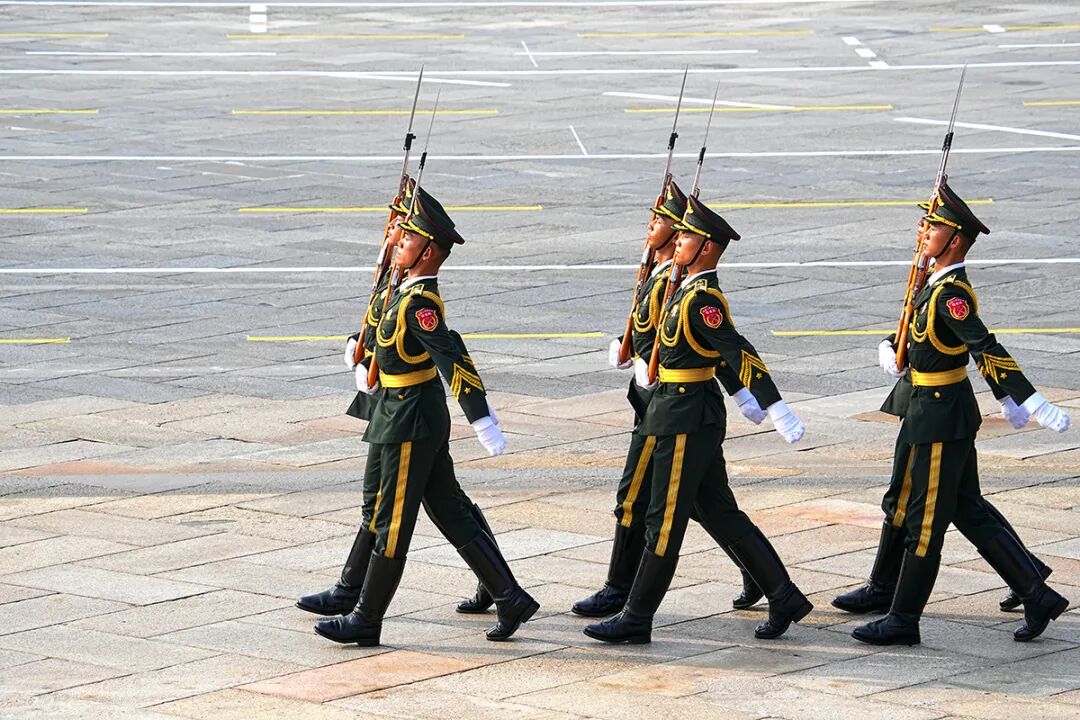 胜利日！阅兵场也是新闻摄影记者的战场