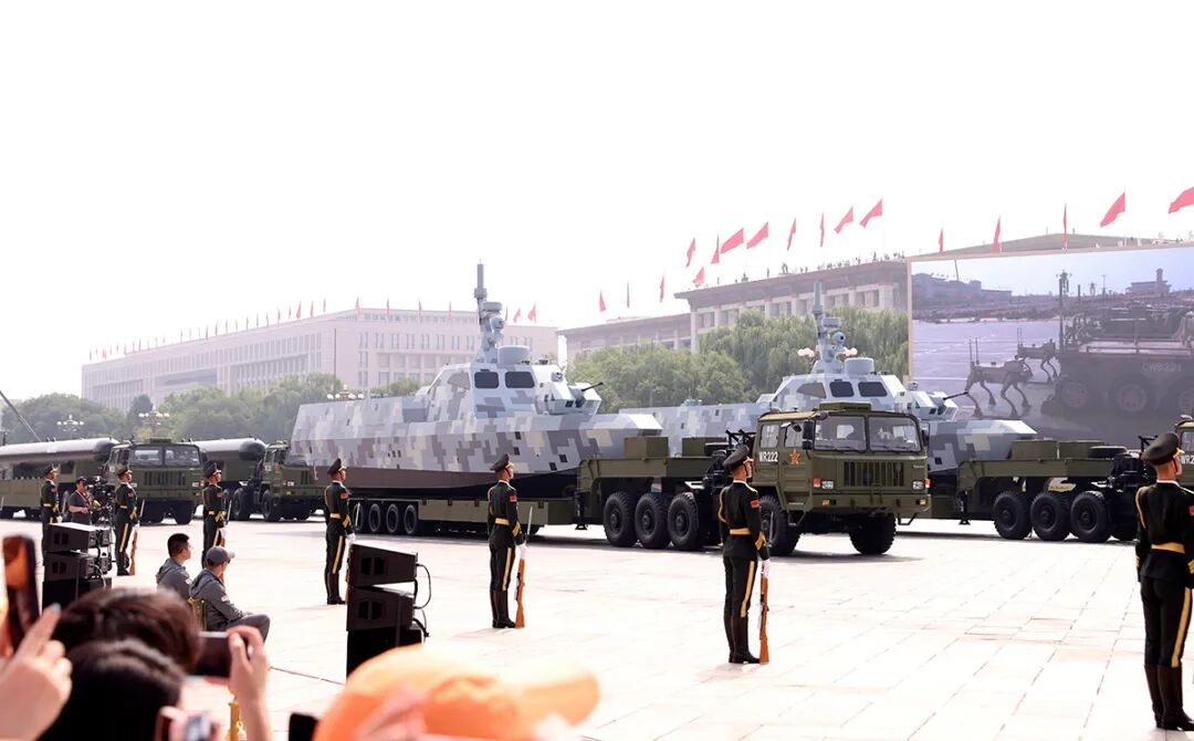 胜利日！阅兵场也是新闻摄影记者的战场