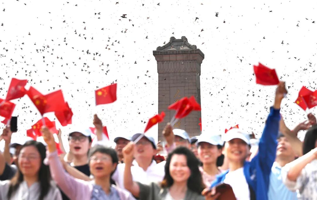 胜利日！阅兵场也是新闻摄影记者的战场