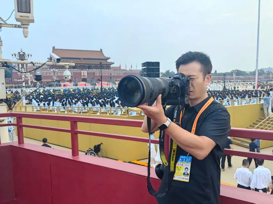 胜利日！阅兵场也是新闻摄影记者的战场