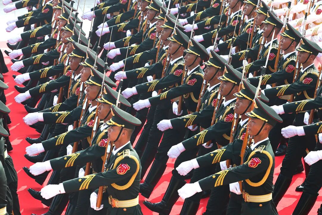 胜利日！阅兵场也是新闻摄影记者的战场