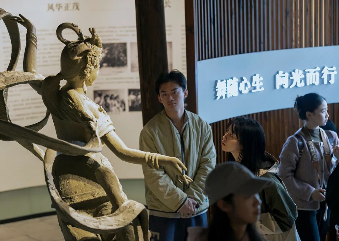 浙江德清：舞动江南古镇