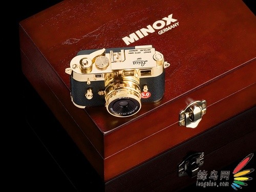 迷你外观！新版金色Leica M3在日本发布