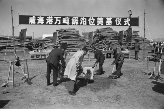 与城市共成长，一位威海摄影人的光影城记