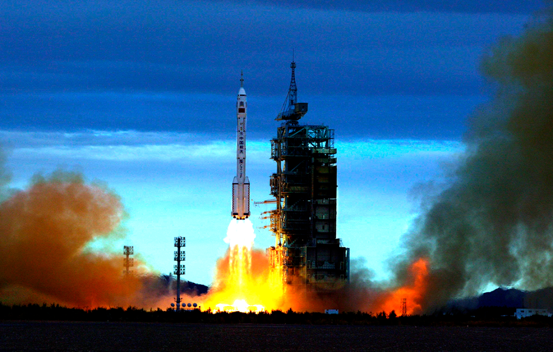 【镜界论道】从发射场到着陆场用“第三只眼”跟踪神舟六号 【镜界论道】从发射场到着陆场用“第三只眼”跟踪神舟六号