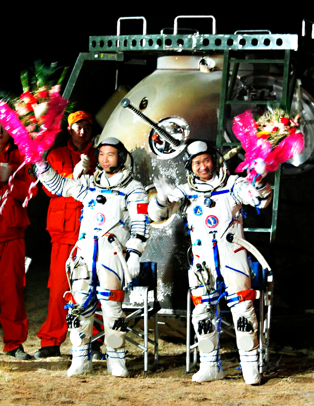 【镜界论道】从发射场到着陆场用“第三只眼”跟踪神舟六号 【镜界论道】从发射场到着陆场用“第三只眼”跟踪神舟六号