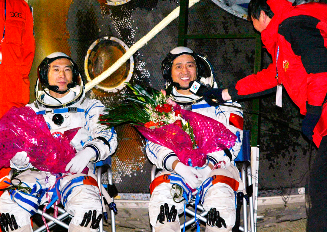 【镜界论道】从发射场到着陆场用“第三只眼”跟踪神舟六号 【镜界论道】从发射场到着陆场用“第三只眼”跟踪神舟六号